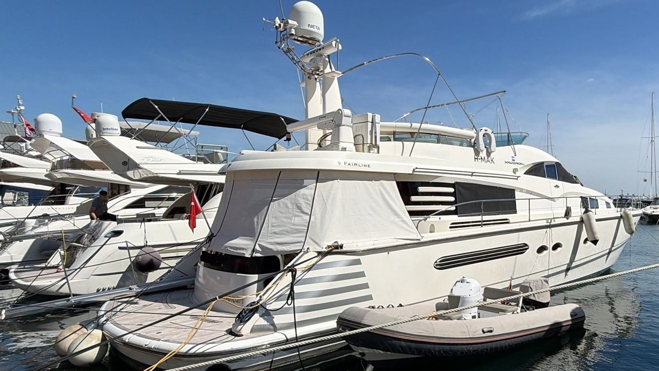 Fairline Squadron 62
