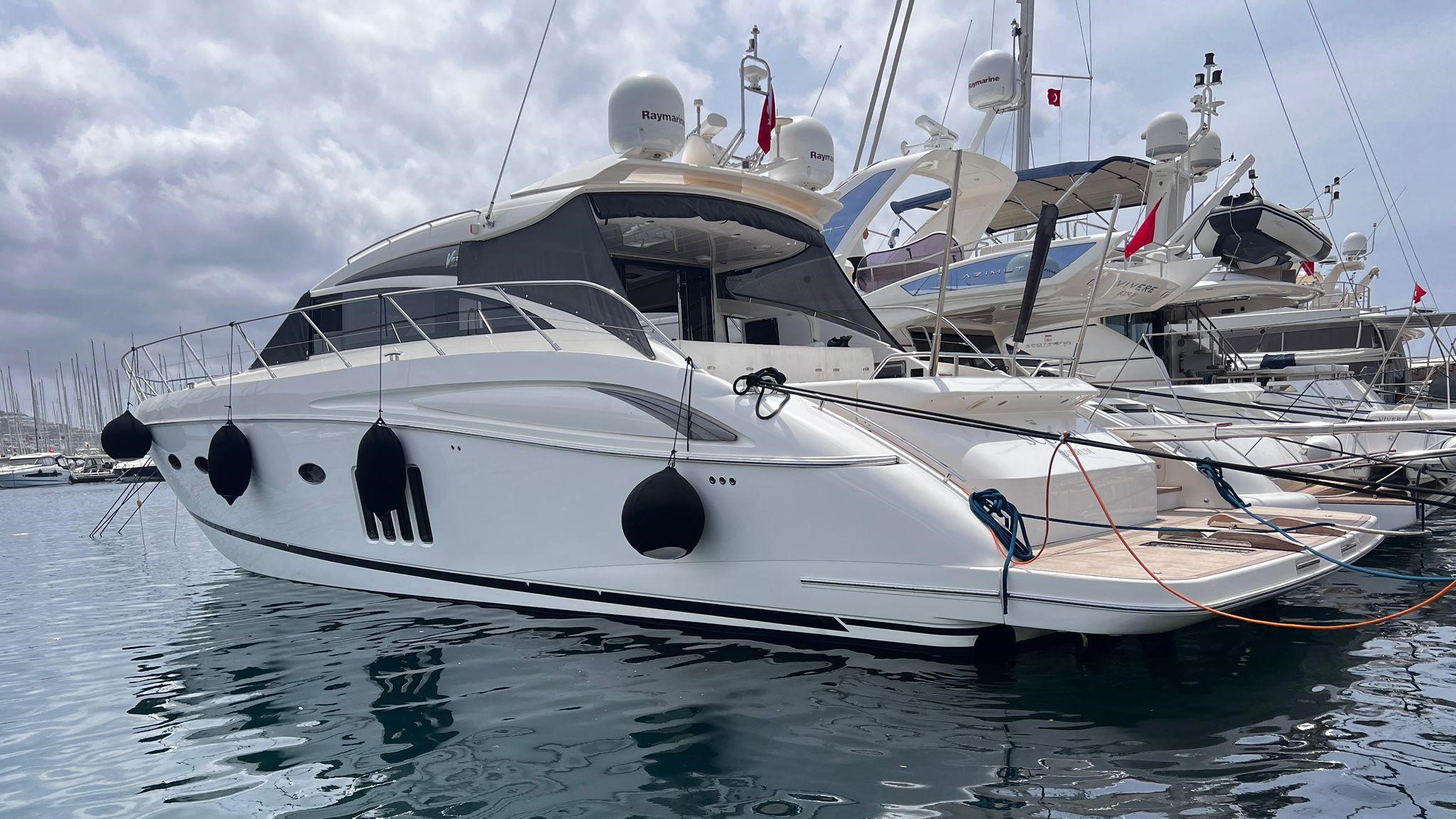 Princess V62