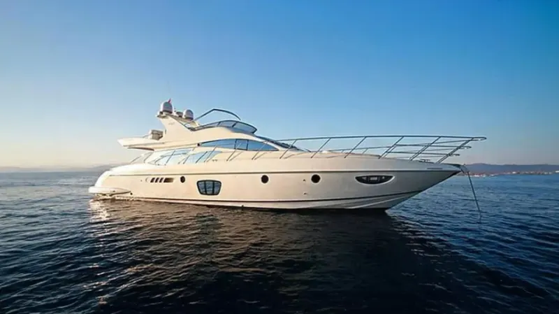 Azimut 62
