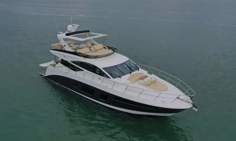 Sea Ray L650 Fly