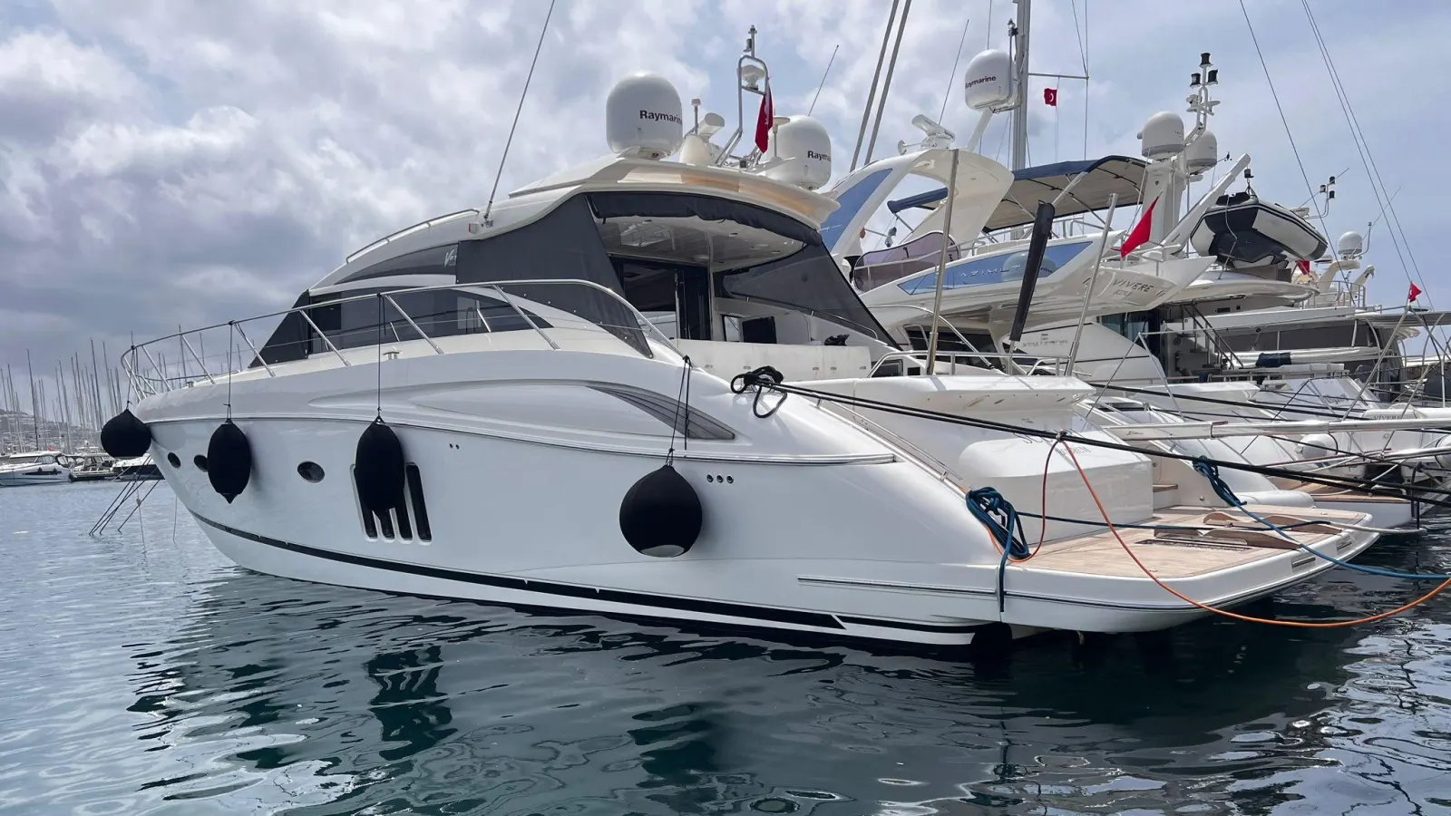 Princess V62